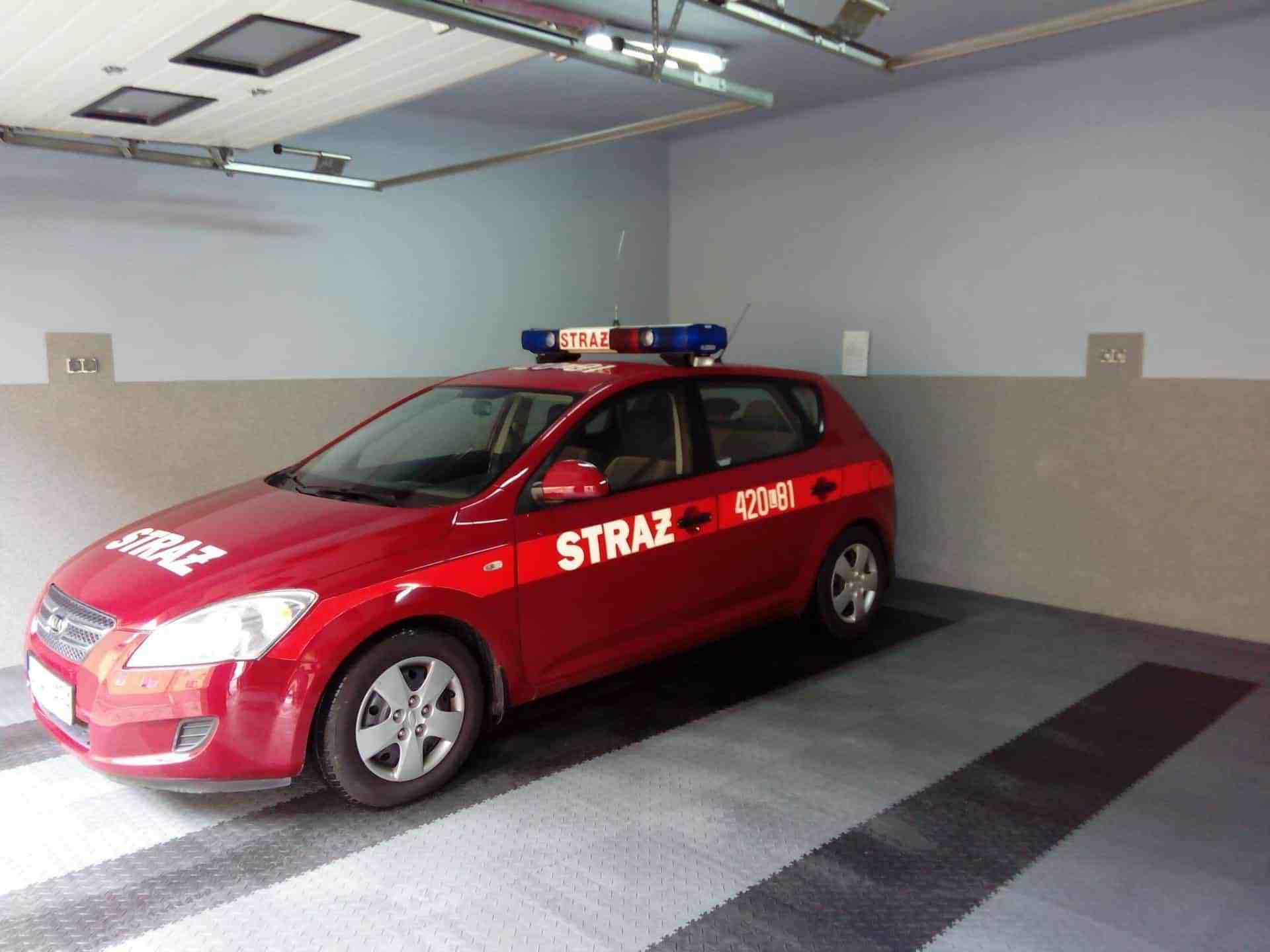 Fußboden für die Feuerwehr, Polen