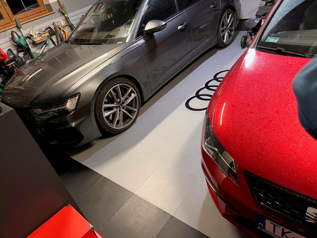 Garage, Polen
