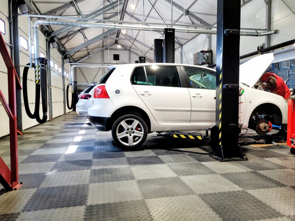 Kfz-Werkstatt, Slowakei